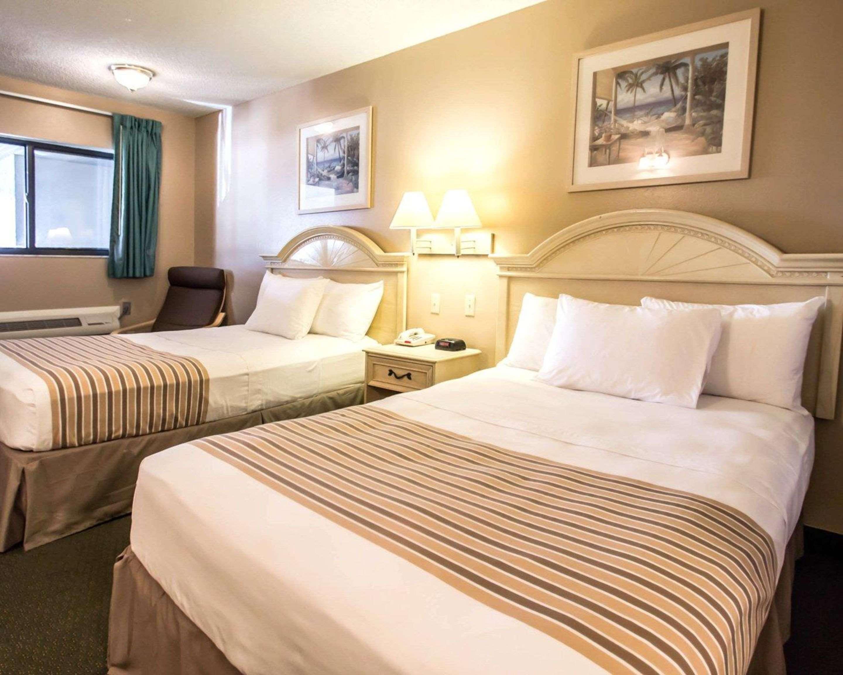 Rodeway Inn Forest City Экстерьер фото