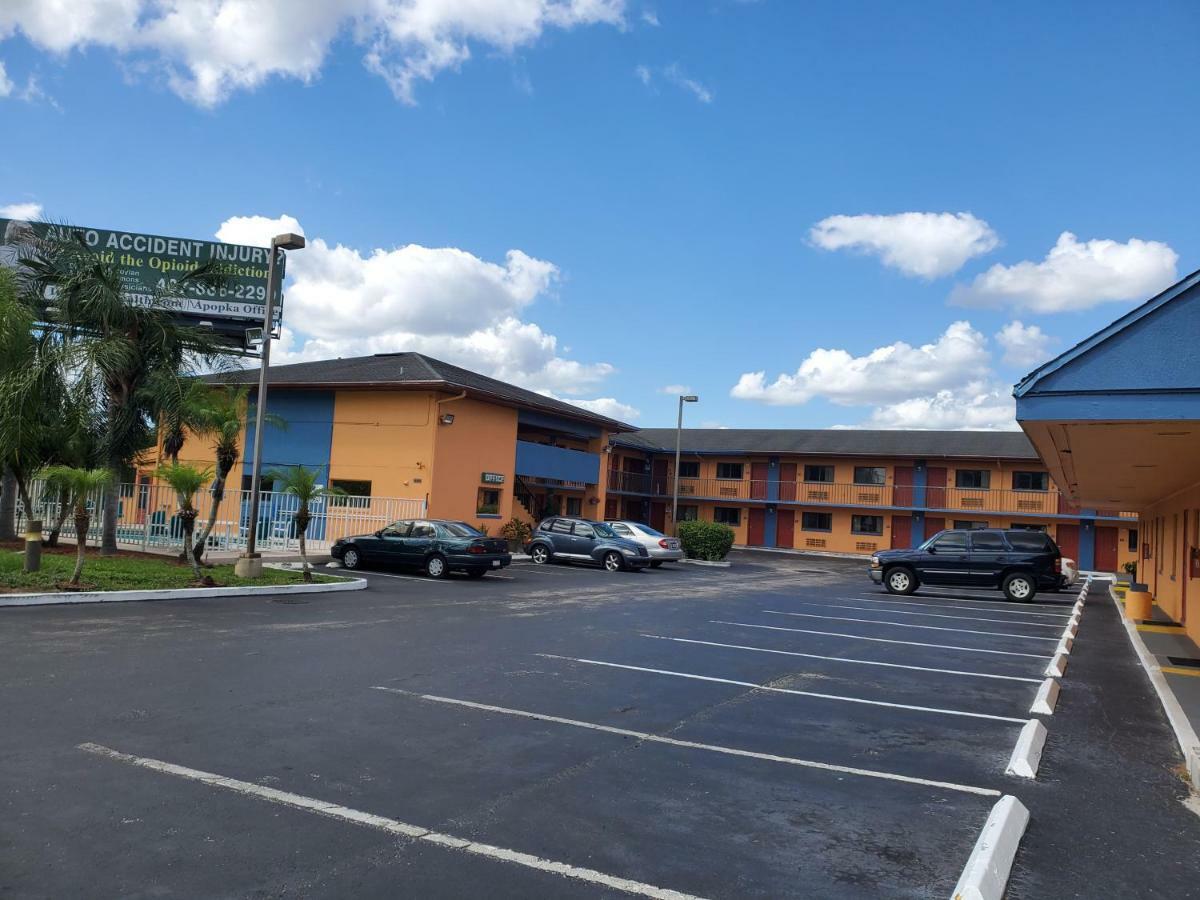 Rodeway Inn Forest City Экстерьер фото